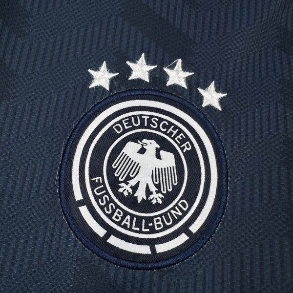 Camiseta Alemania 2026 Local - detalle