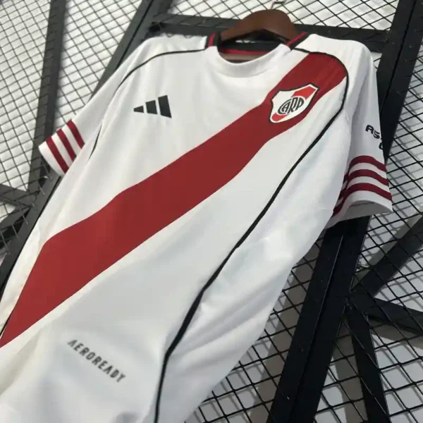 Camiseta River Plate 2025/26 Local - detalle