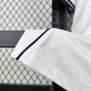 Camiseta Inglaterra Mundial 2026 Pre-Partido - frente y pliegues