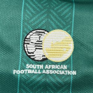 Camiseta Sudáfrica 2026 Retro - detalle cuello y mangas