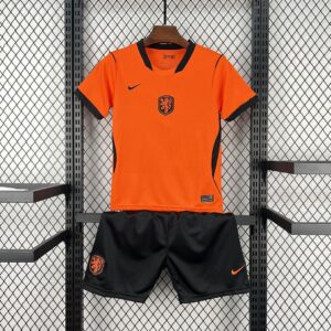 Camiseta Países Bajos 2026 Visita Nino - detalle pantalón corto y swoosh
