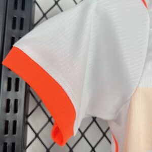 Camiseta Países Bajos 2026 Visita - detalle franja pecho