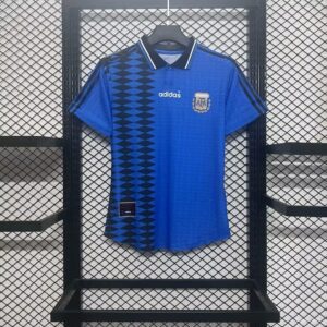 Camiseta Argentina Mundial 2026 Local - detalle tejido y logo Adidas