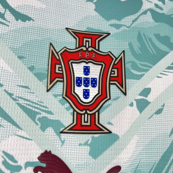 Camiseta Portugal 2026 Local Mujer - detalle