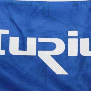 Camiseta Nacional de Montevideo 2024/25 Local - detalle lateral izquierdo