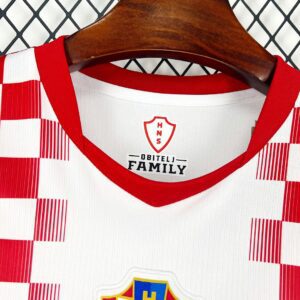 Camiseta Croacia 2026 Local Manga Larga - detalle etiqueta