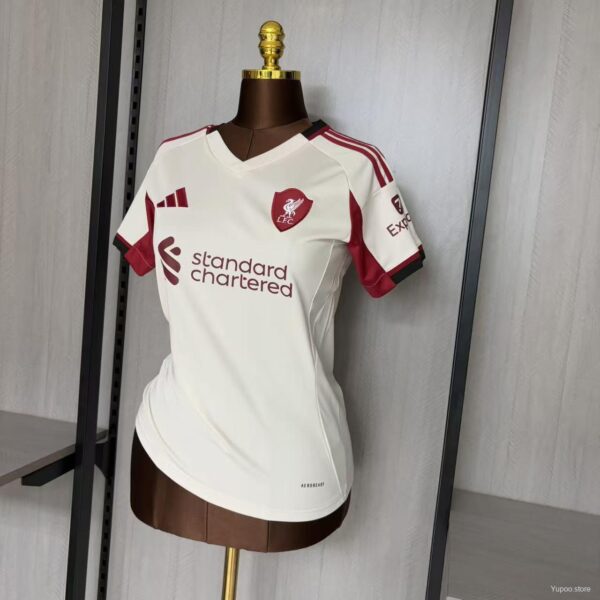 Camiseta Liverpool Visita Mujer - detalle