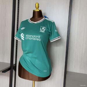Camiseta Liverpool FC Visita Mujer - detalle de la tecnología Aeroready en el dobladillo