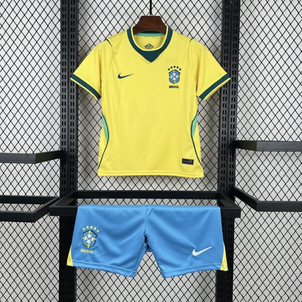 Camiseta Brasil 2026 Local - vista lateral