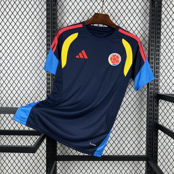 Camiseta Colombia 2026 Local - detalle textura