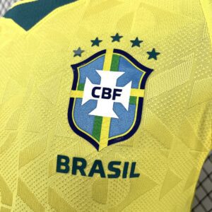 Camiseta Brasil 2026 Local - detalle