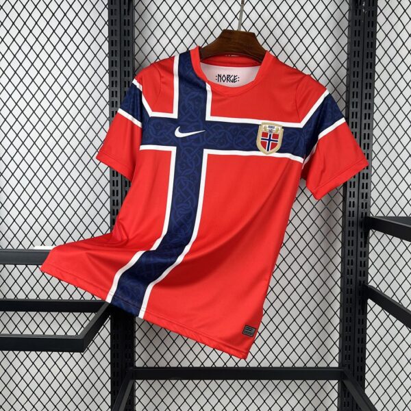 Camiseta Noruega 2026 Edición Especial - detalle