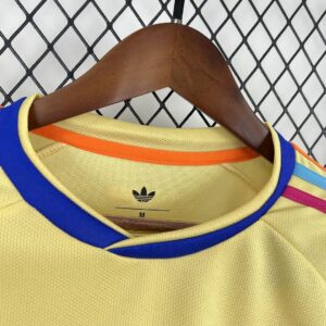 Camiseta Inglaterra 2026 Edición Especial - vista en percha