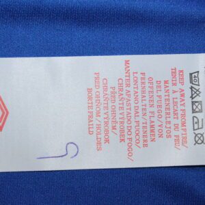 Camiseta Nacional de Montevideo 2024/25 Local - detalle lateral derecho