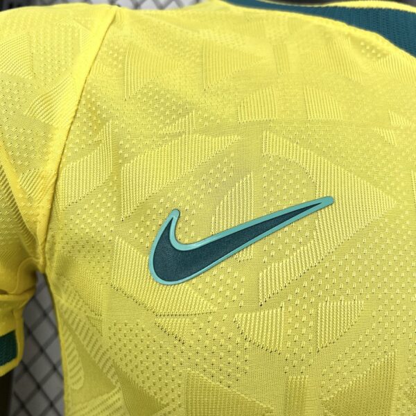 Camiseta Brasil 2026 Local - detalle