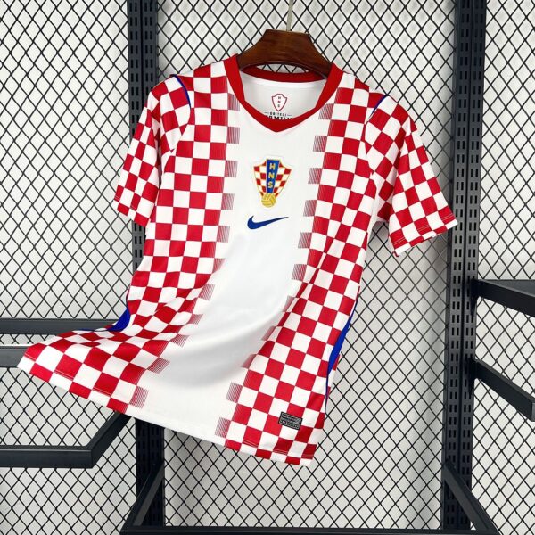 image_008-7 Camiseta Croacia 2026 Local Manga Larga - detalle inferior