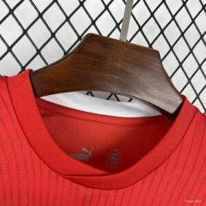Camiseta Suiza 2026 Local - vista general de cerca