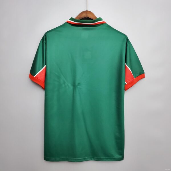 Camiseta Marruecos 2026 Local - detalle dobladillo y etiqueta