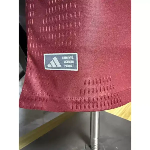 Camiseta Qatar 2026 Local - detalle