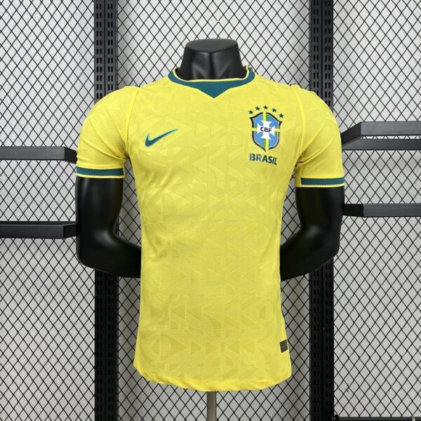 Camiseta Brasil 2026 Local - detalle