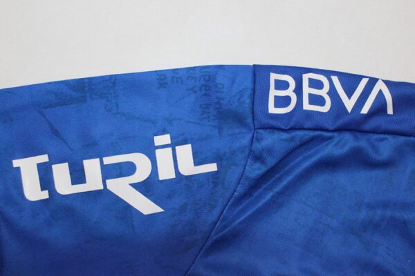Camiseta Nacional de Montevideo 2024/25 Local - detalle del bajo de la camiseta