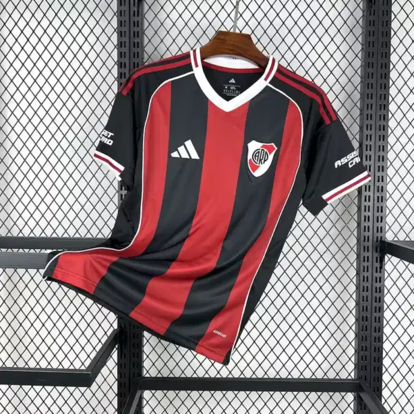 Camiseta River Plate 2025/26 Manga Larga Local Version Jugador - detalle