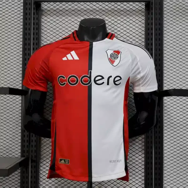 Camiseta River Plate 2025/26 Visita Manga Larga - detalle de la etiqueta