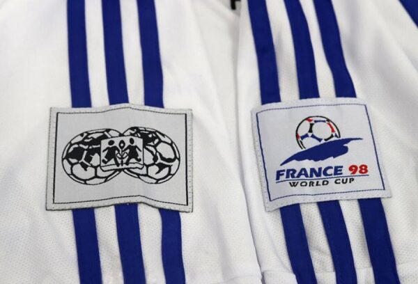 Camiseta Estrellas de Europa 1997 Retro Manga Larga Local - detalle