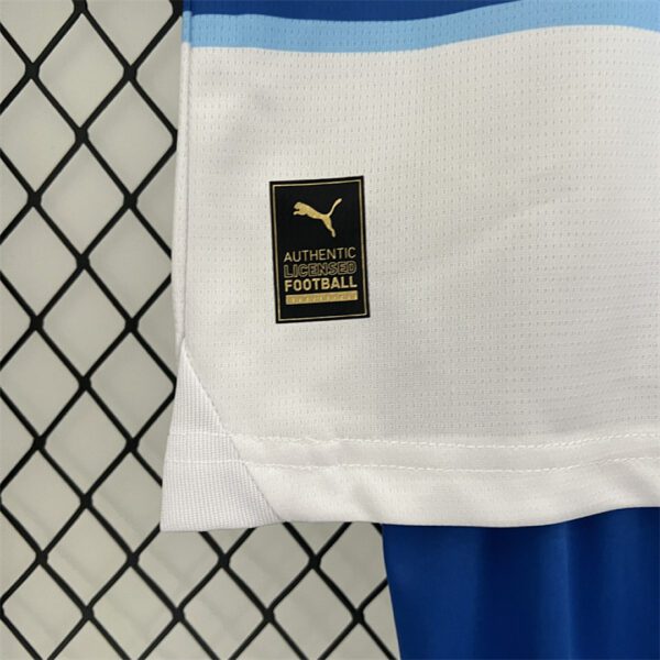 Camiseta Universidad Católica 2024/25 Local Niño - detalle